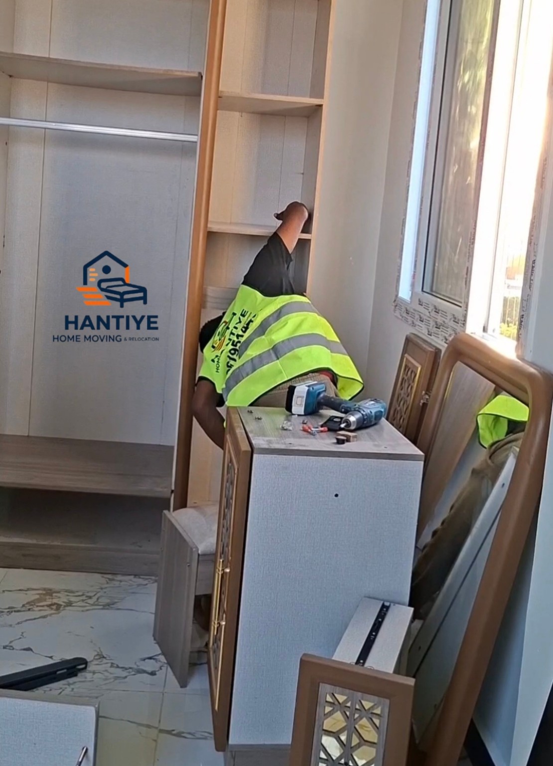 Shaqo Hantiye Home Moving