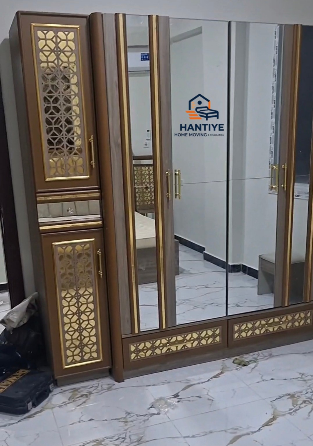 Shaqo Hantiye Home Moving
